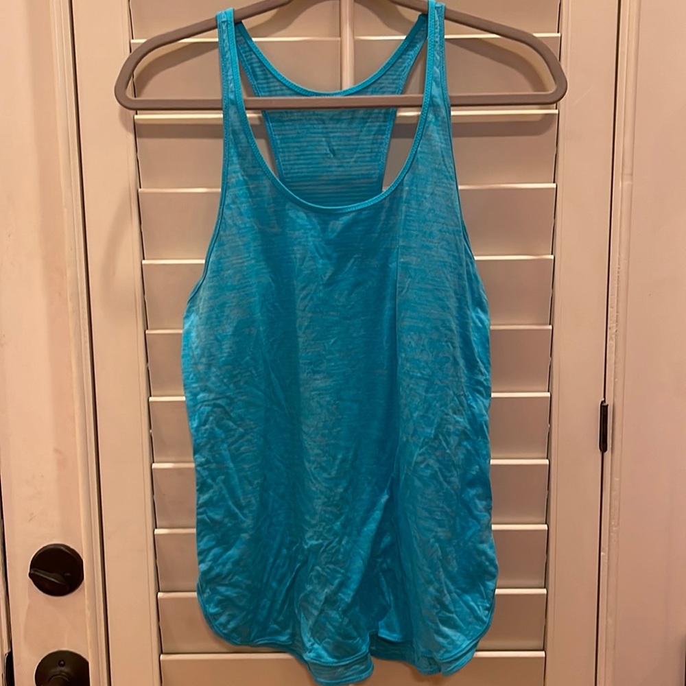 flowy lulu tank top